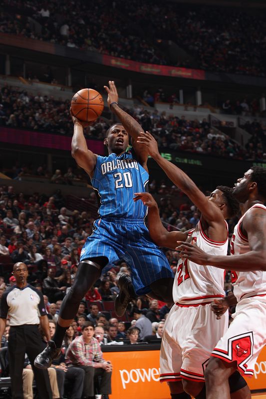 标名单上并 标名单上并